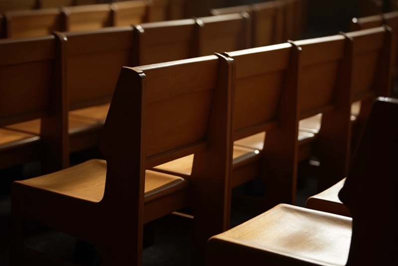 cadeiras para igreja