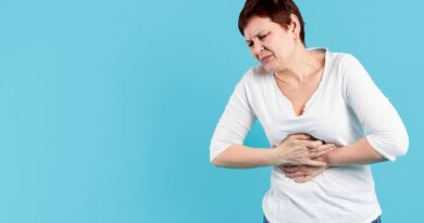 Enteropatia eosinofílica difusa com úlceras estomacais recorrentes