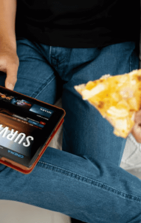 Assistir filme online vs. cinema